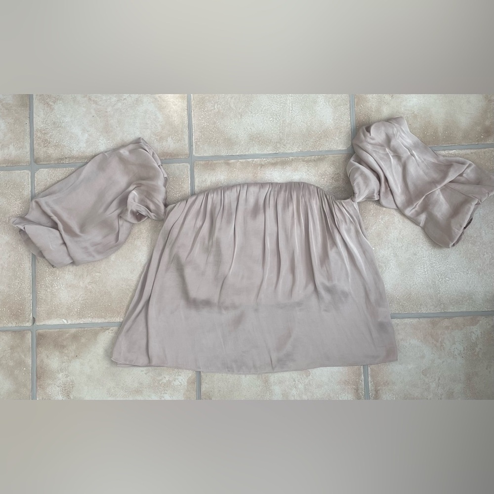 LEITH off the shoulder metallic gold satiny cropped blouse, puff sleeves; S